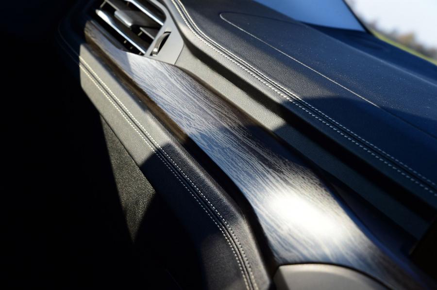 Детали интерьера Ford Focus Vignale Estate 2018 года  (UK) (фото 15 из 18)